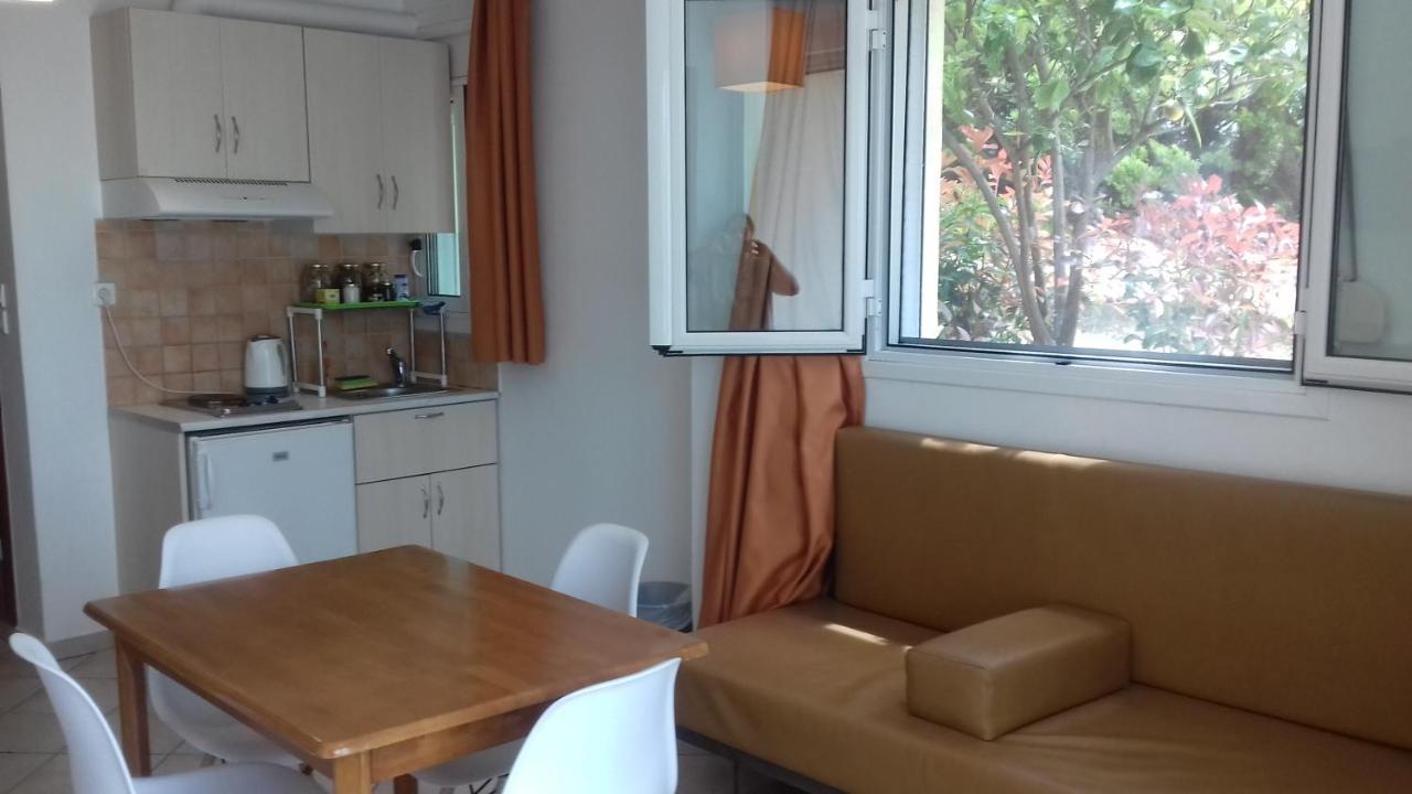 Potokia Rooms Kakovatos Buitenkant foto